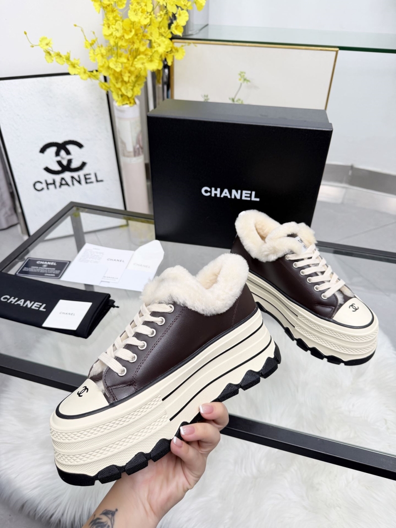 Ch**el sport shoes